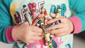 picture of crayons