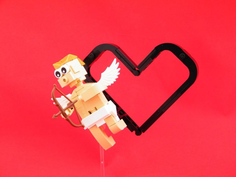 Lego cupid minifig